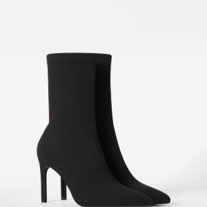 Topuklu Streç Bilekte Bot